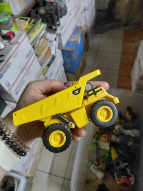 vintage Toy State Caterpillar Dump Truck